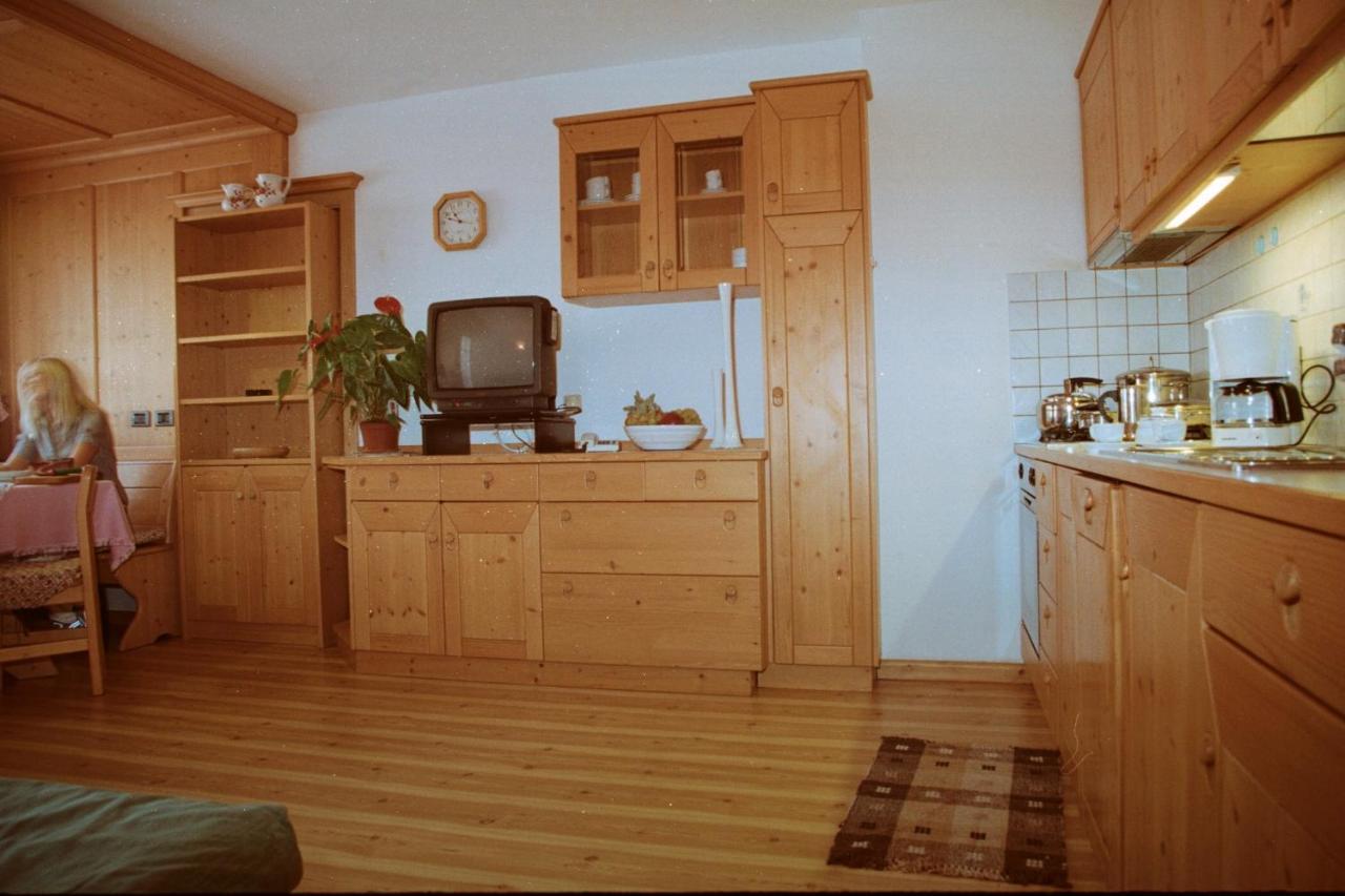 Residence Holiday Поцца-ди-Фасса Экстерьер фото