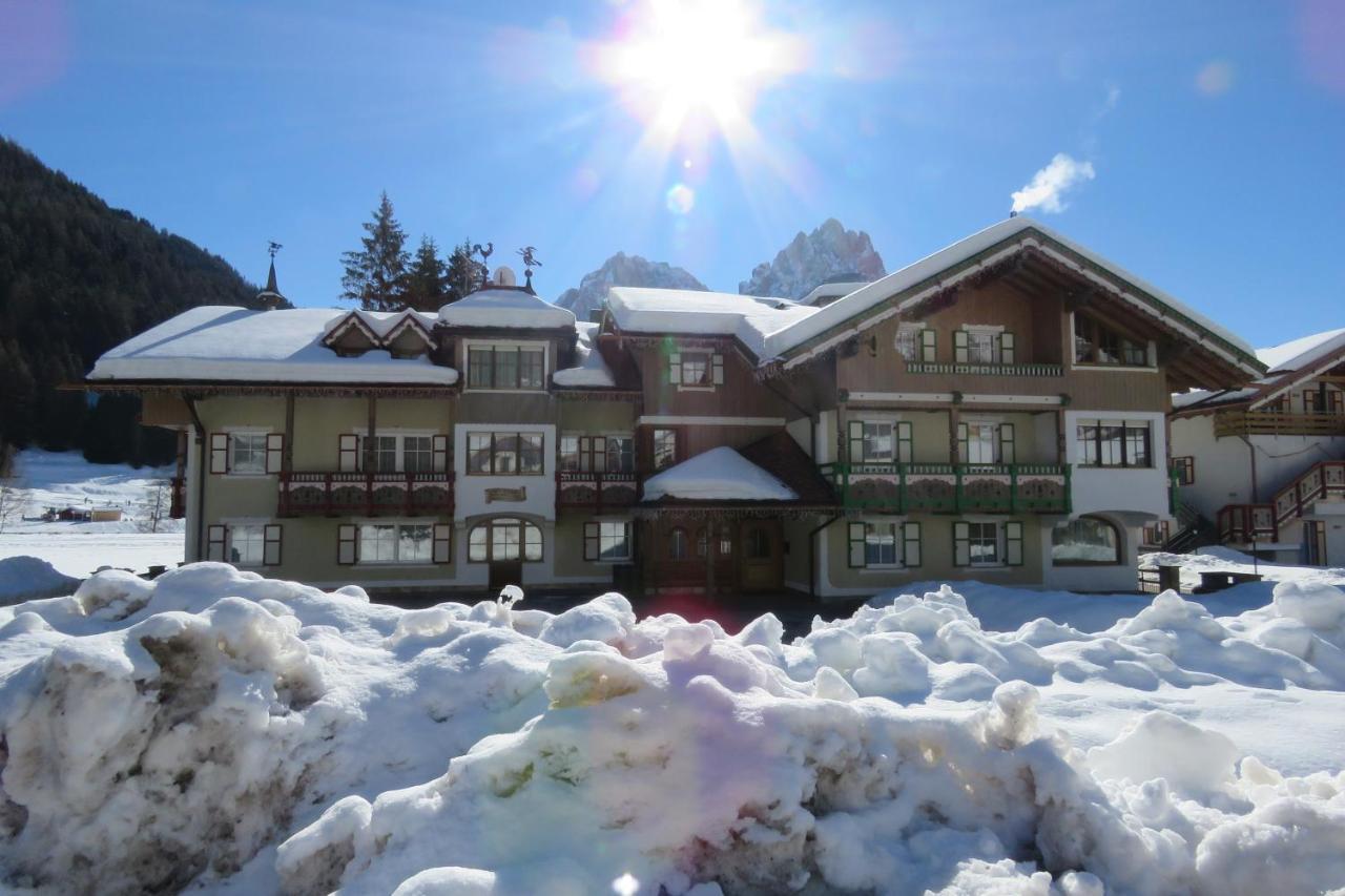 Residence Holiday Поцца-ди-Фасса Экстерьер фото
